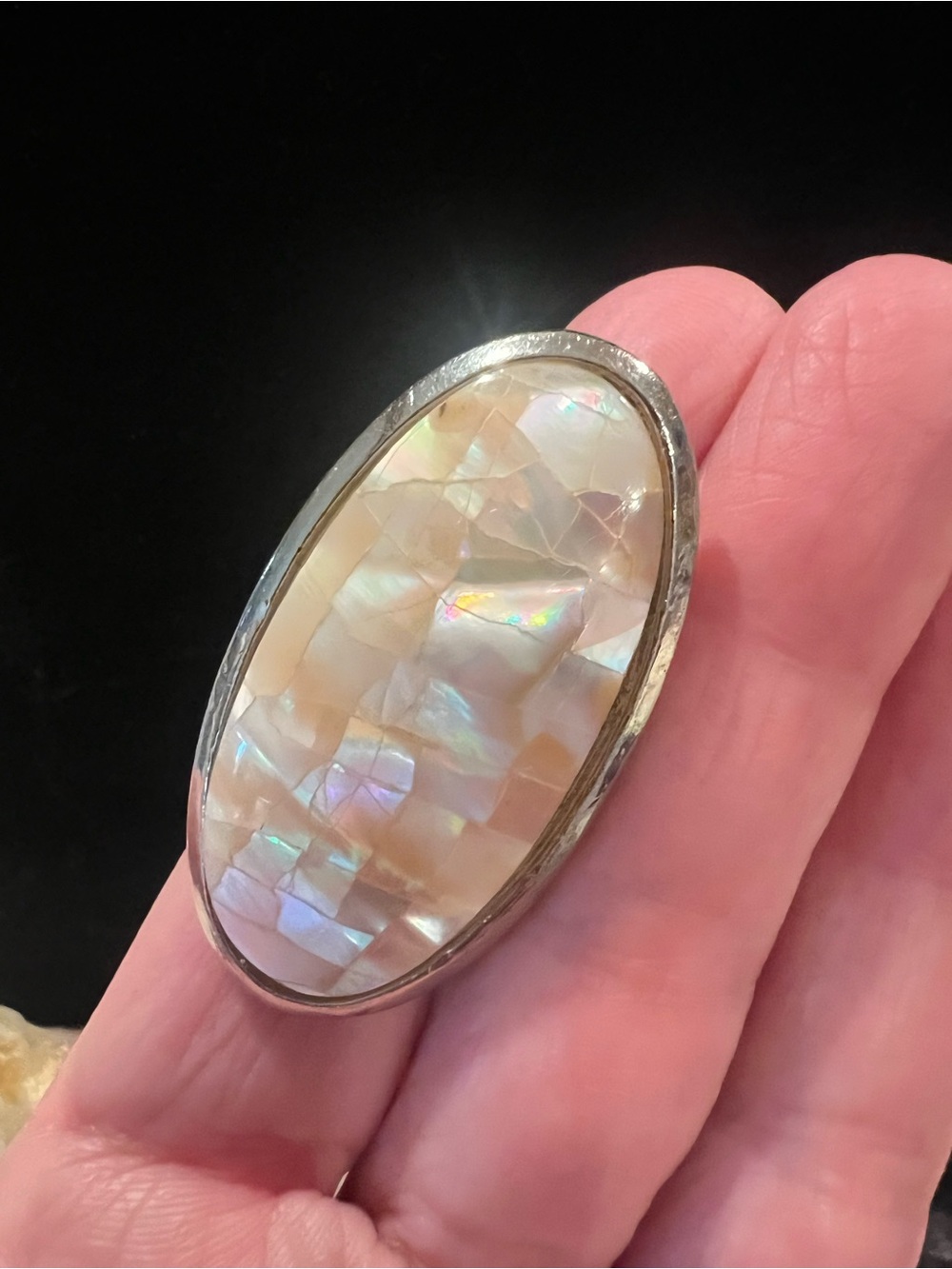 Silver Ring with Pink Mother-of-Pearl Oval Stone - Picture 2 of 3